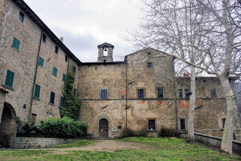 Castello dei Conti Ubertini: A Fortified Country Villa in Italy