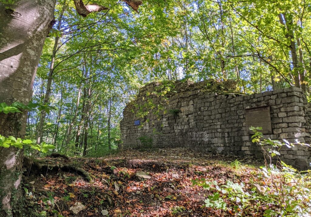 Ruine Sperberseck: A Staufer-Period Hilltop Castle in Germany 2 Ruine Sperberseck
