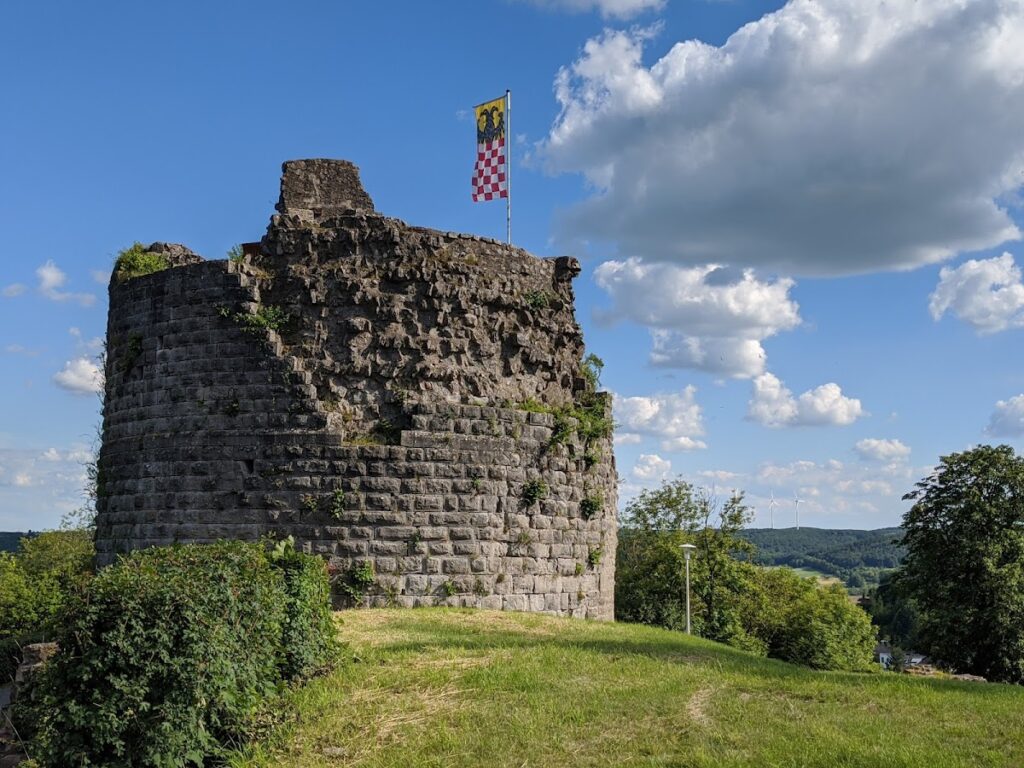 Burgruine (Botenlauben): A Medieval Hilltop Castle in Germany 3 Burgruine