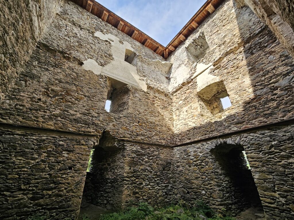 Burgruine Klauseck: A Medieval Border Fortress in Austria 2 Burgruine Klauseck
