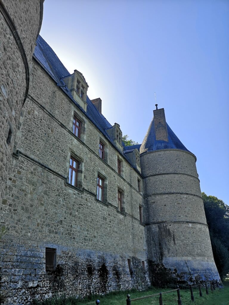 Château de Jaligny-sur-Besbre: A Fifteenth-Century Fortified Castle in France