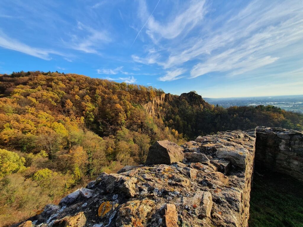 Burg Schauenburg: A Ruined Hilltop Castle in Germany 1 Burg Schauenburg