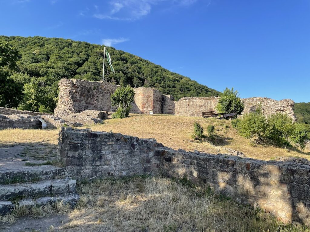 Burg Schauenburg: A Ruined Hilltop Castle in Germany 2 Burg Schauenburg