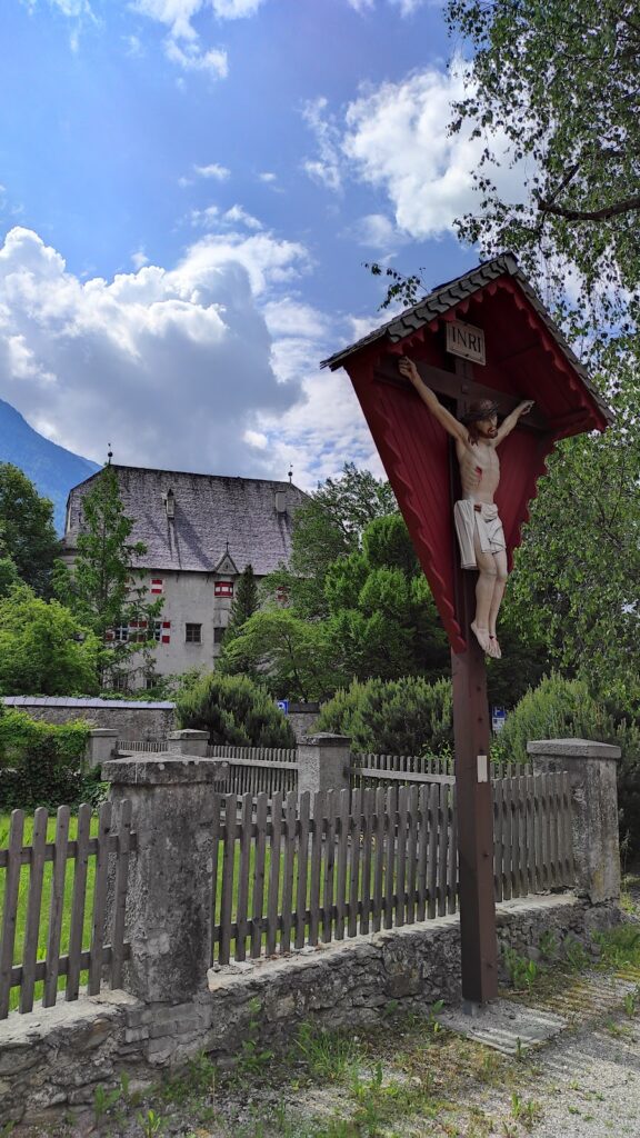 Neumelans: A Renaissance Aristocratic Residence in South Tyrol 2 Neumelans