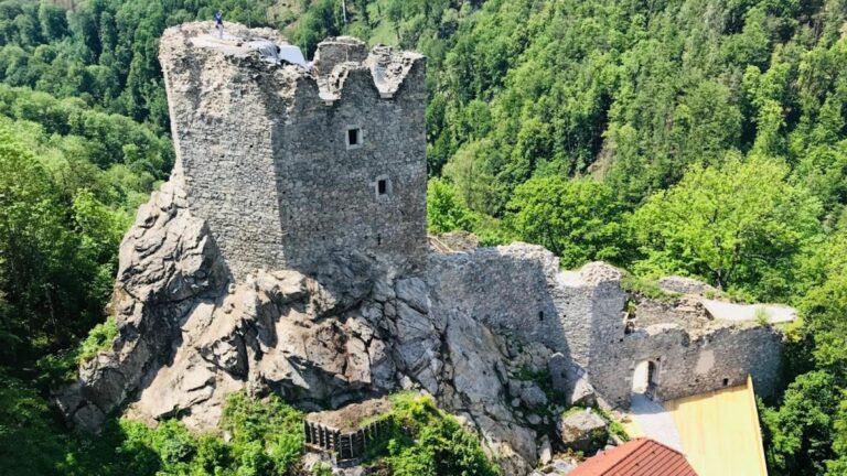 Lichtenhag Castle Ruins: A Medieval Hilltop Castle in Austria