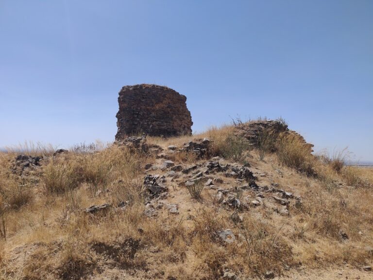 Castelo de Messejana: A Ruined Medieval Castle in Portugal