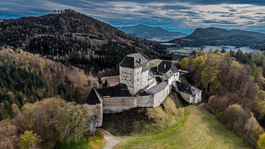 Schloss Mannsberg: A Medieval Hilltop Castle in Austria 1 Schloss Mannsberg