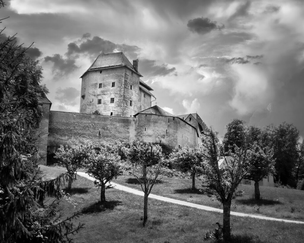 Schloss Mannsberg: A Medieval Hilltop Castle in Austria 2 Schloss Mannsberg