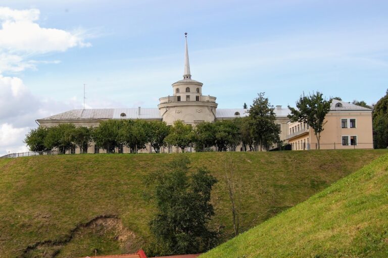 New Grodno Castle: A Royal Residence and Sejm Palace in Belarus