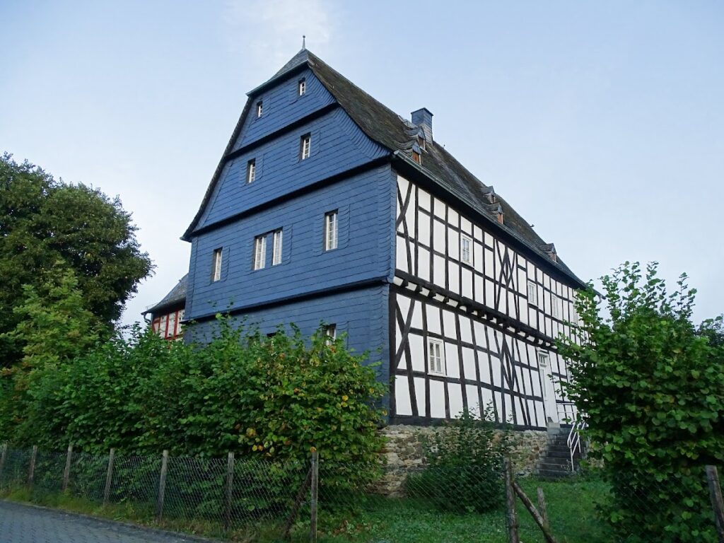 Burg Elkerhausen