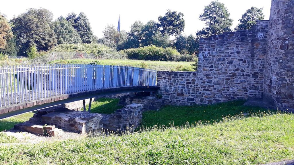 Obere Burg (Kuchenheim)