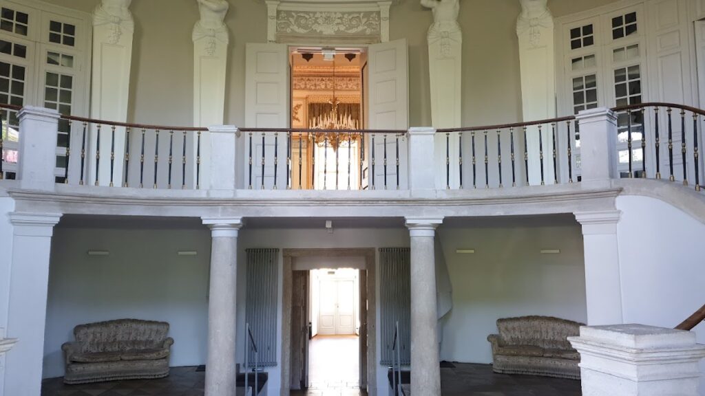 Palais Schönburg