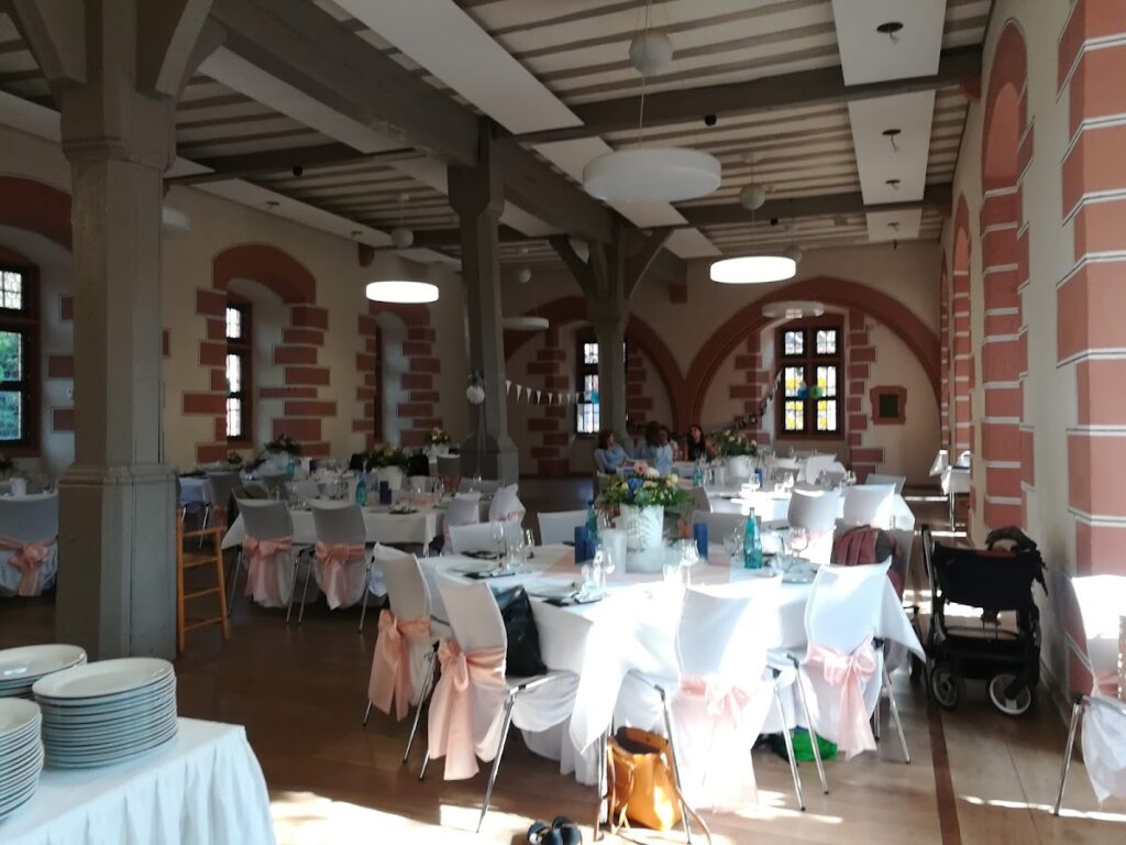 Heddersdorf’scher Adelshof: A Former Noble Residence in Groß-Umstadt 3 Heddersdorf’scher Adelshof