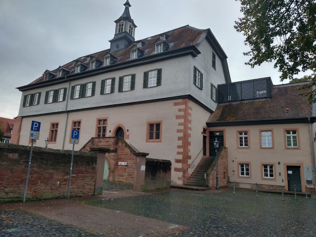 Heddersdorf’scher Adelshof: A Former Noble Residence in Groß-Umstadt 4 Heddersdorf’scher Adelshof