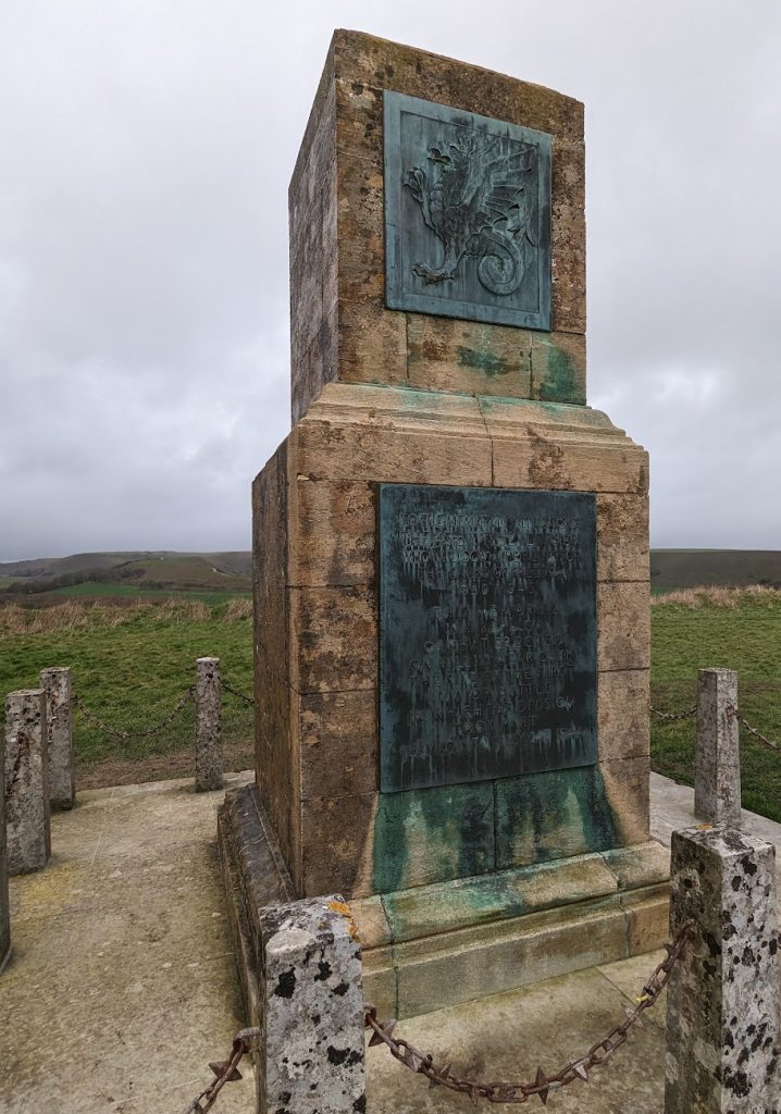 Castle Hill: Medieval Fortification at Mere 2 Castle Hill