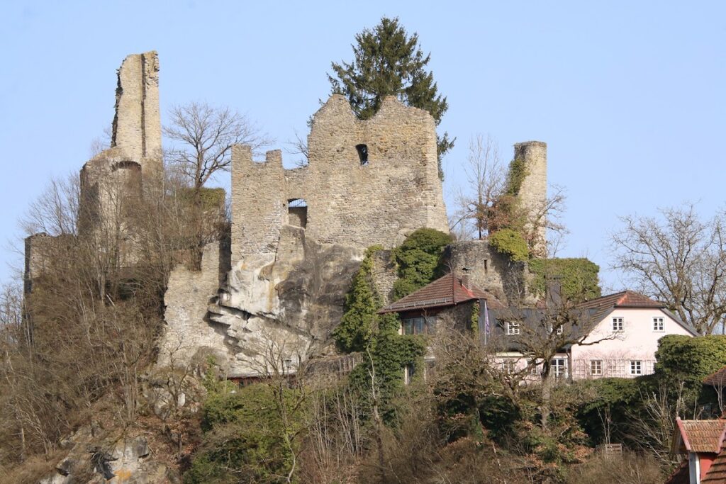 Burg Hals: A Medieval Hilltop Castle in Germany 1 Burg Hals