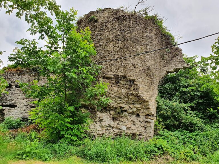 Seyifler Castle: A Byzantine Fortress and Ottoman Campaign Base in Türkiye
