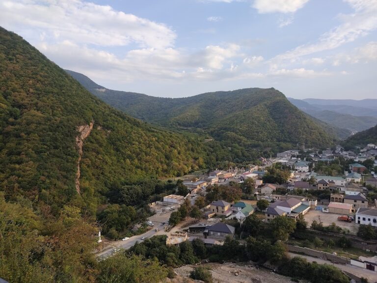 Khuchni Fortress: A Medieval Stronghold in Dagestan