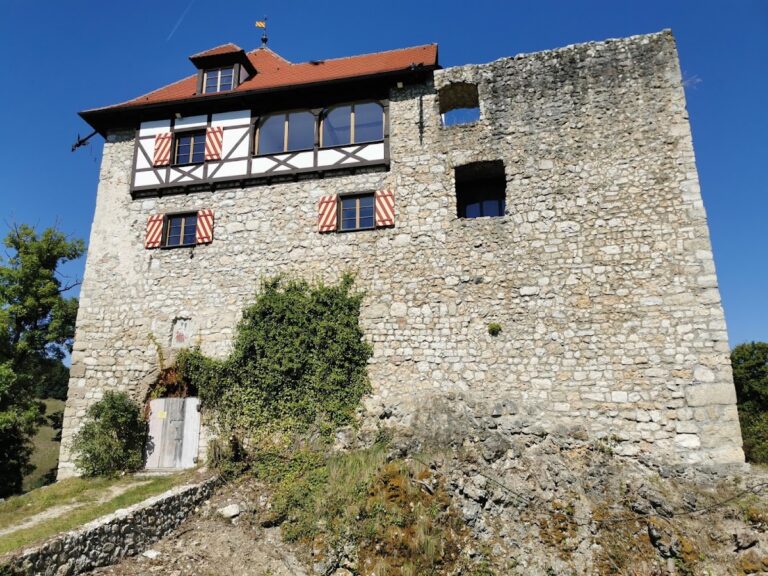 Burg Niedergundelfingen: A Medieval Hilltop Castle Ruin in Germany
