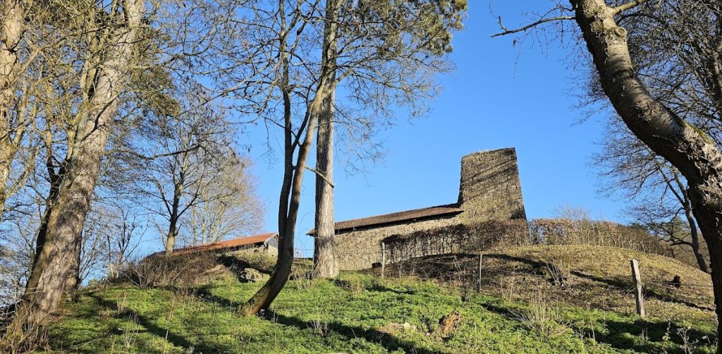 Burg Hatzfeld: A Medieval Hilltop Castle in Germany 5 Burg Hatzfeld
