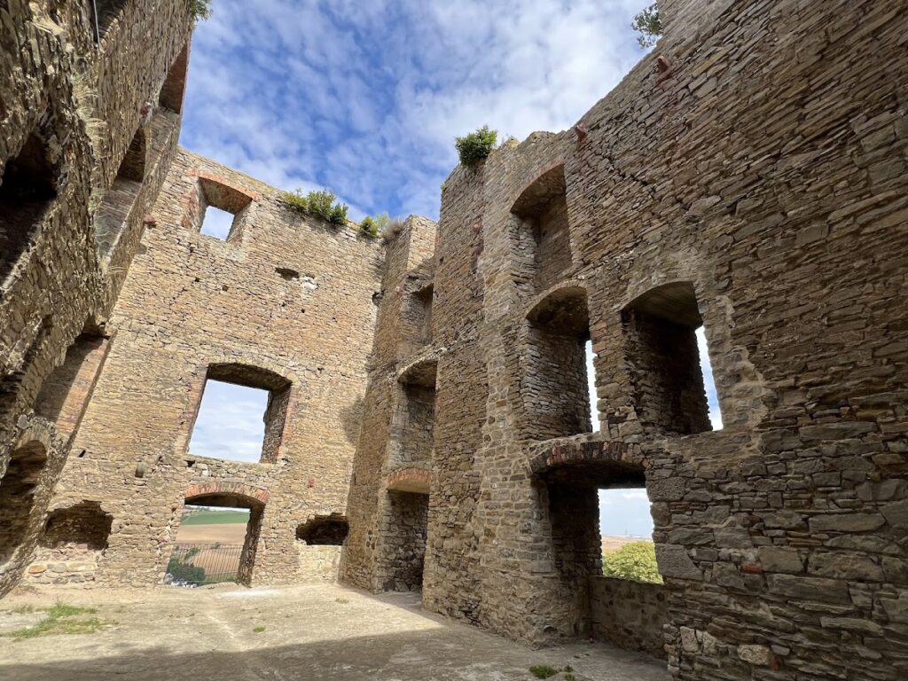 Arnstein Castle: An Ancestral Seat and Hilltop Residence in Germany 2 Burg Arnstein