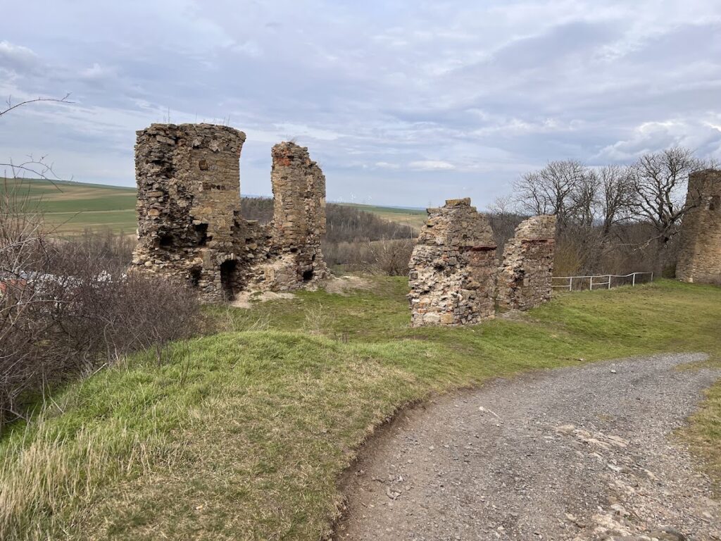Arnstein Castle: An Ancestral Seat and Hilltop Residence in Germany 3 Burg Arnstein