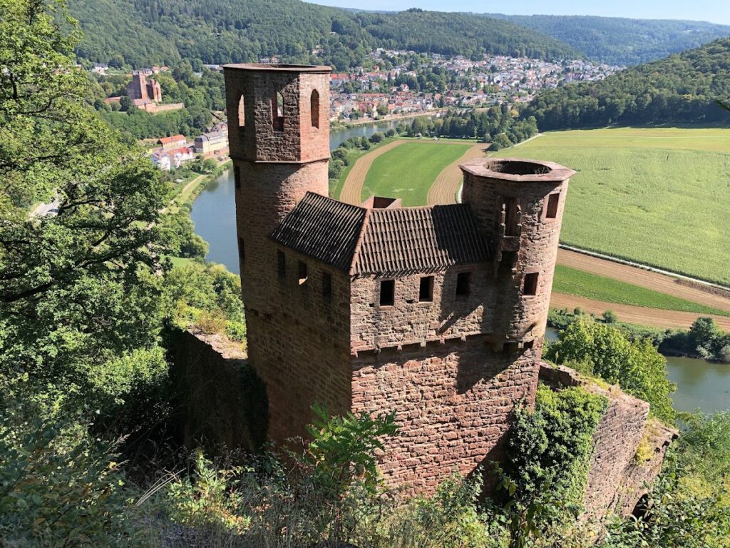 Burg Schadeck: A Medieval Hillside Castle in Germany 2 Burg Schadeck