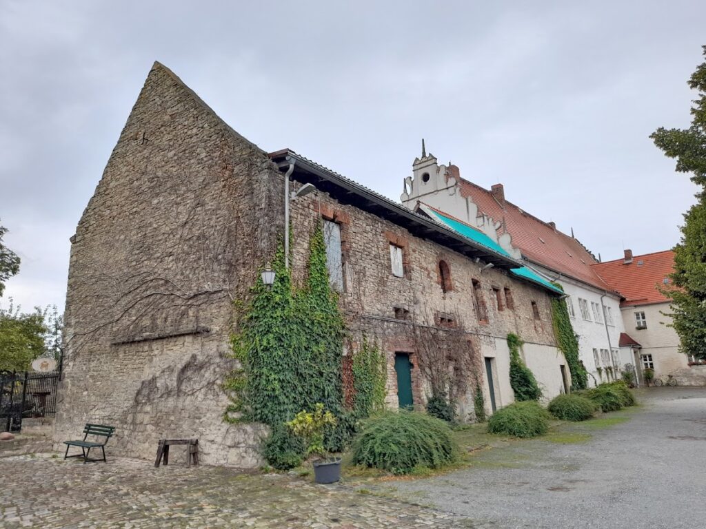 Egeln Castle (Burg Egeln): A Medieval Water Castle in Germany 3 Burg Egeln
