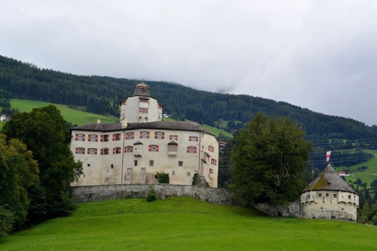 Schloss Friedberg: A Medieval Spur Castle above Volders, Austria