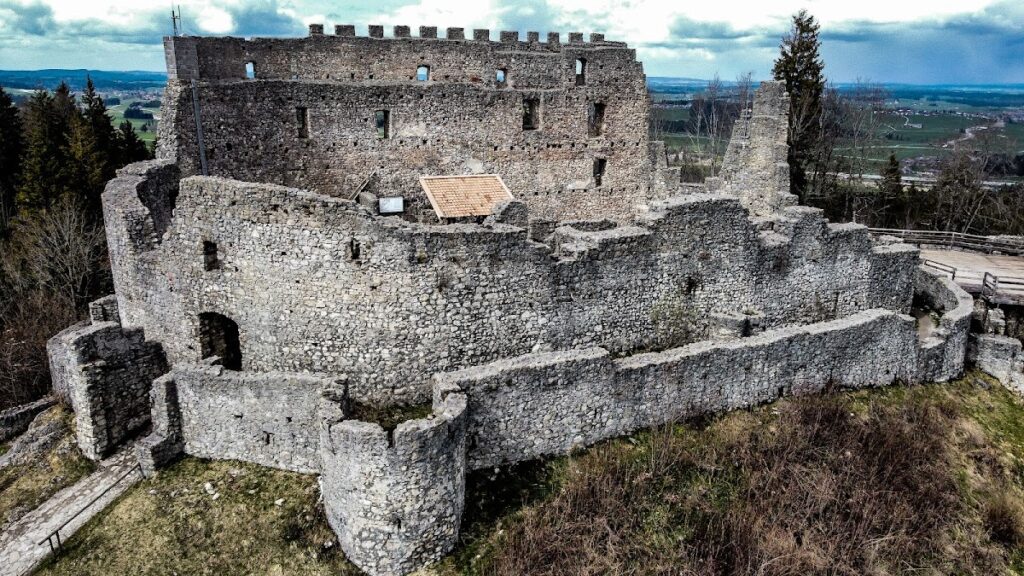 Eisenberg Castle: A Medieval Hilltop Fortress in Germany 3 Eisenberg Castle