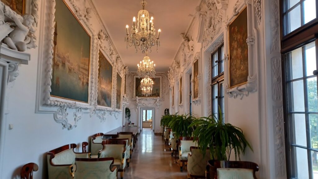 Baranów Sandomierski Castle: A Late-Renaissance Magnate Residence in Poland 5 Baranów Sandomierski Castle