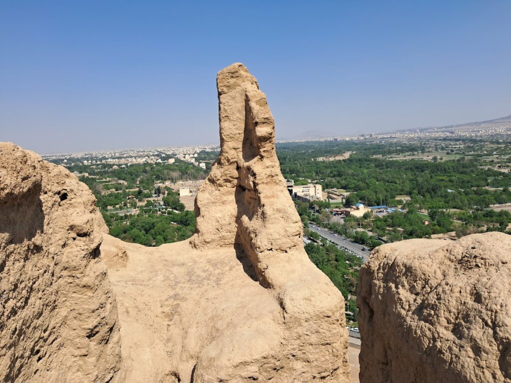 Marbin Fortress: A Sasanian Religious and Defensive Complex in Iran 4 Marbin Fortress