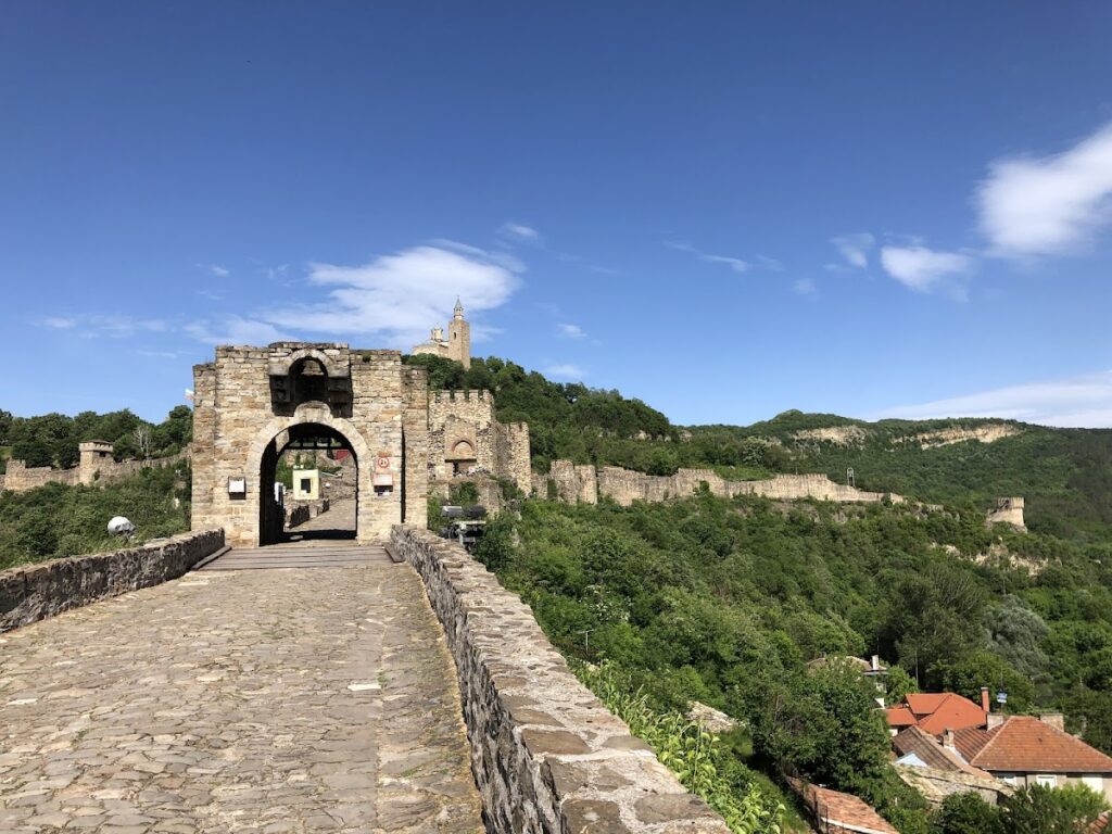 Tsarevets: The Principal Fortress of the Second Bulgarian Empire 4 Tsarevets