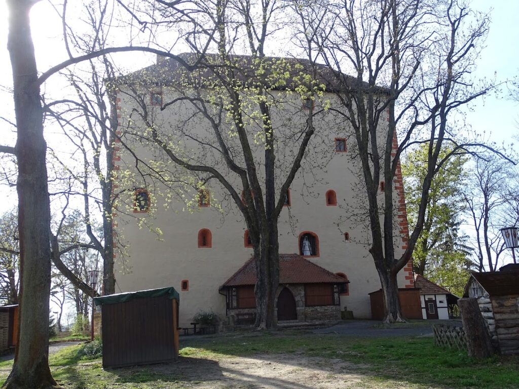 Kemenate Orlamünde: Central Tower of a Medieval Castle 5 Kemenate Orlamünde