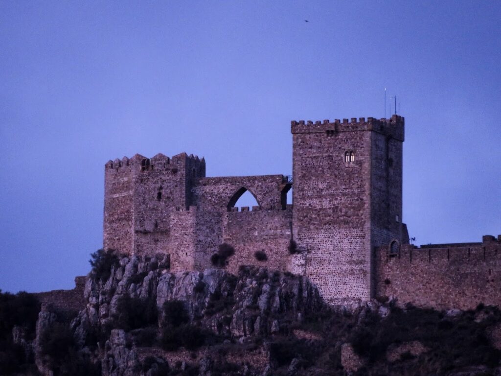 Castle of Alburquerque, Badajoz: A Medieval Frontier Fortress 2 Castle of Alburquerque, Badajoz