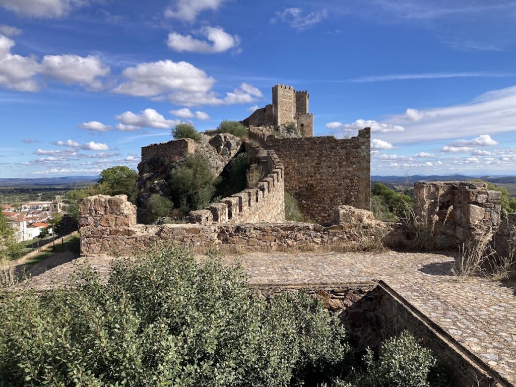 Castle of Alburquerque, Badajoz: A Medieval Frontier Fortress 3 Castle of Alburquerque, Badajoz