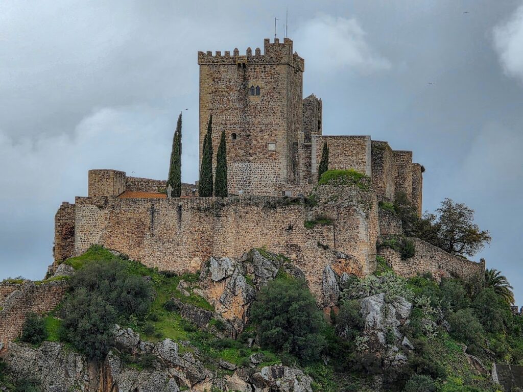 Castle of Alburquerque, Badajoz: A Medieval Frontier Fortress 5 Castle of Alburquerque, Badajoz