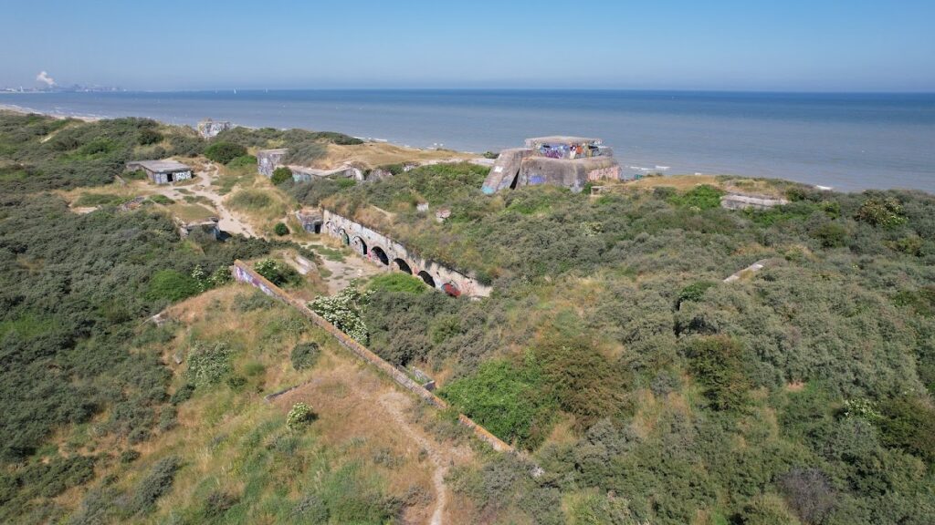 Batterie de Zuydcoote: A Coastal Fortification in France 2 Batterie de Zuydcoote