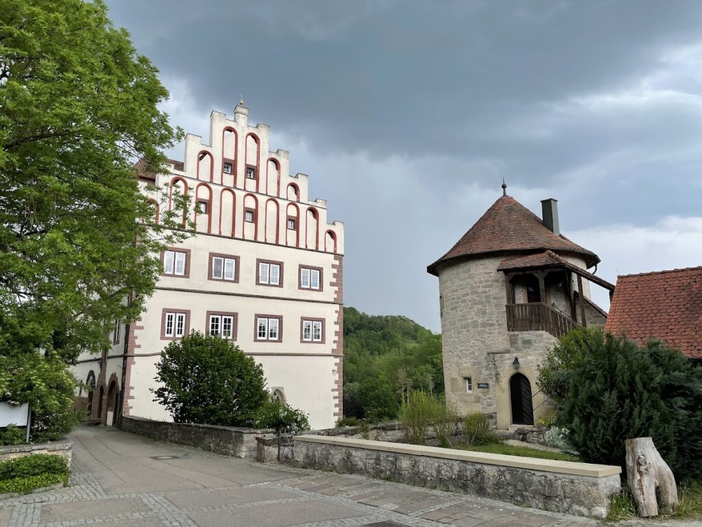Unteres Schloss: A Hilltop Castle in Vellberg, Germany 1 Unteres Schloss