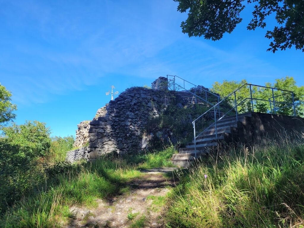 Burgruine Birkenfeld: A Medieval Spur Castle in Germany 2 Burgruine Birkenfeld
