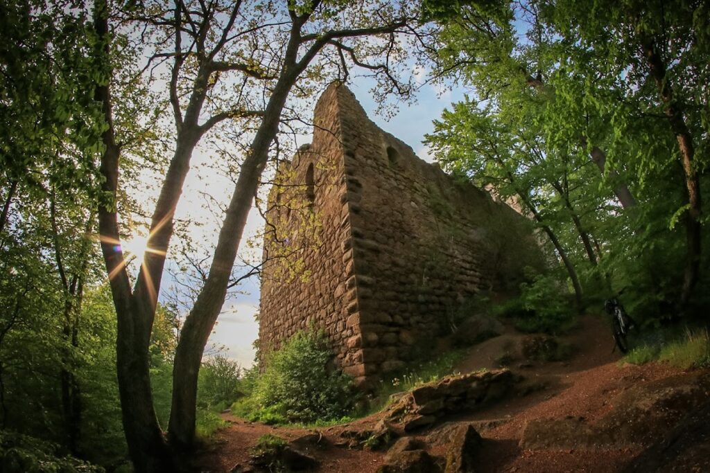 Burgruine Stockenfels: The Ruined Center of a Bavarian Lordship 3 Burgruine Stockenfels