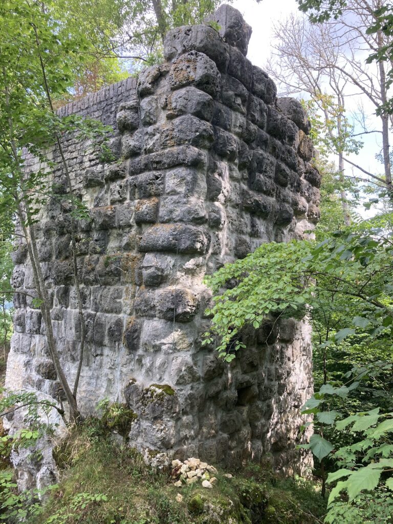 Ruine Blankenstein: Medieval Spur Castle Ruins in Germany 1 Ruine Blankenstein