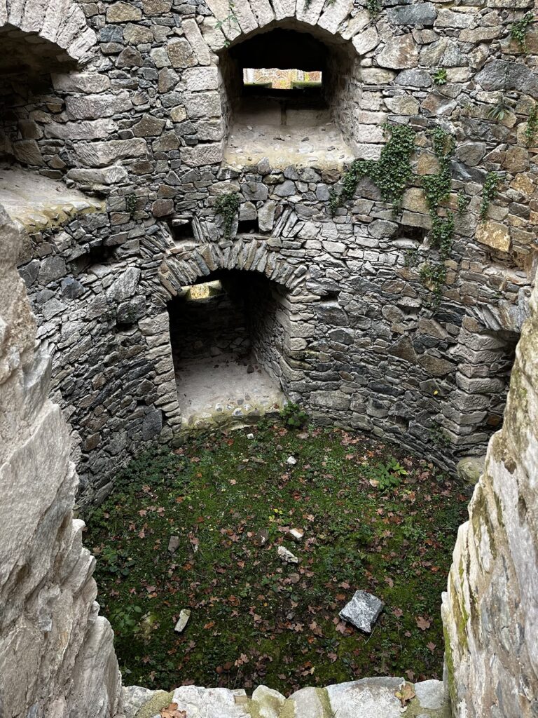 Burgruine Hohenberneck: A Late-Medieval Administrative Castle in Germany 2 Burgruine Hohenberneck