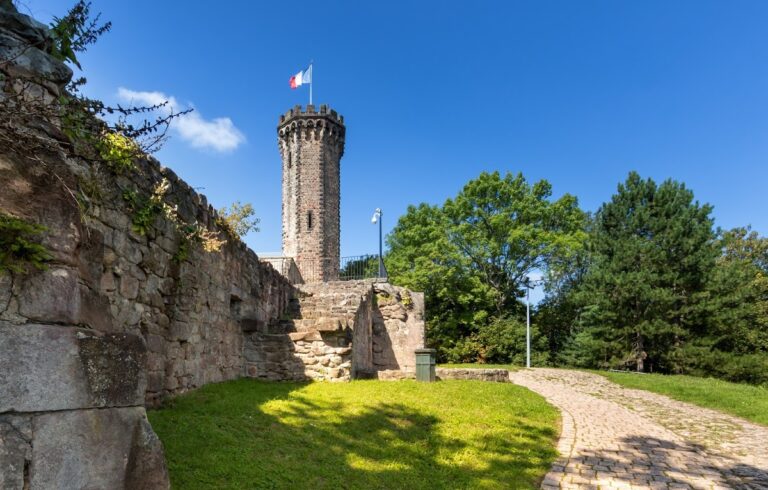 Château du Schlossberg, Forbach: Medieval fortress and later fortified residence