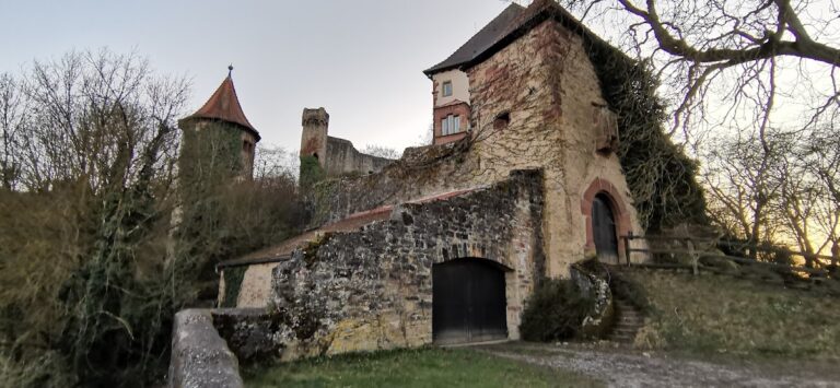 Burg Neidenstein: A Medieval Noble Residence in Germany
