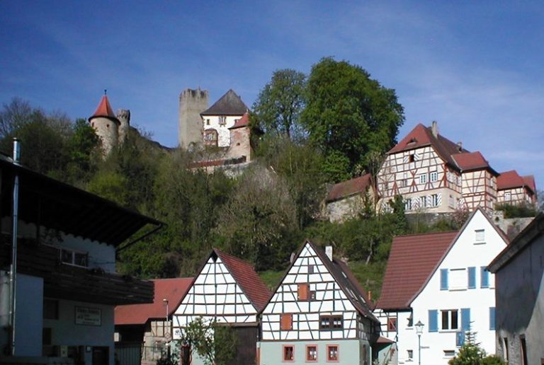 Burg Neidenstein: A Medieval Noble Residence in Germany