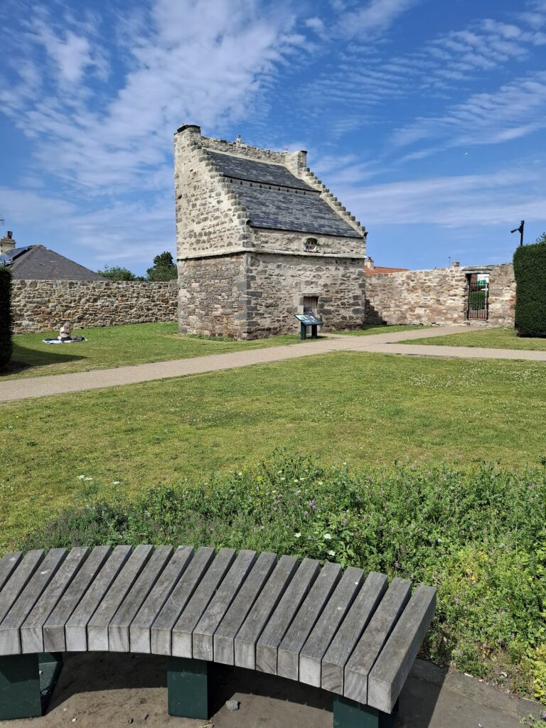Preston Tower: A Fortified Hamilton Residence in Scotland 3 Preston Tower