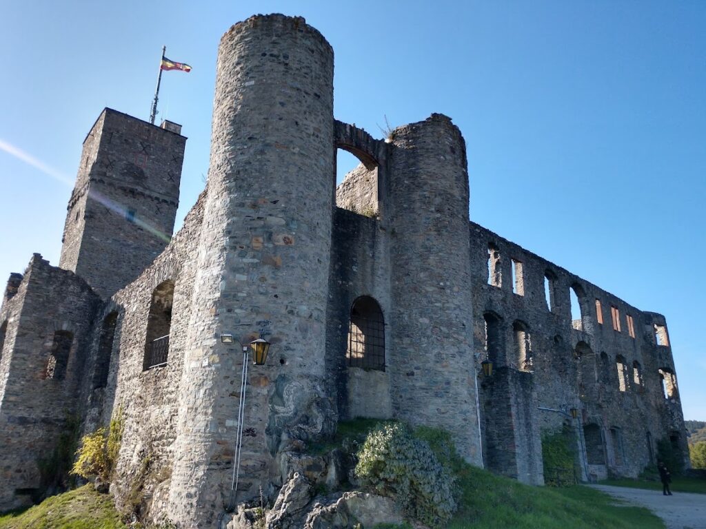 Königstein Castle: A Medieval Hilltop Fortress in Germany 3 Königstein Castle