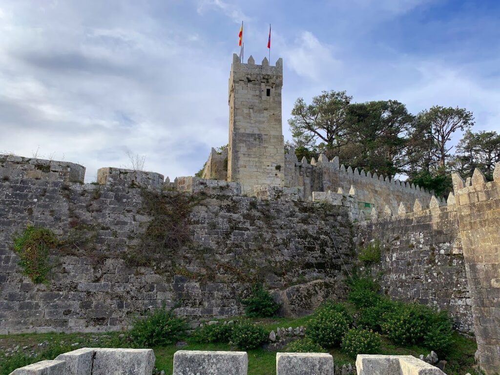 Monterreal Castle: A Maritime Fortress in Baiona, Spain 1 Monterreal Castle