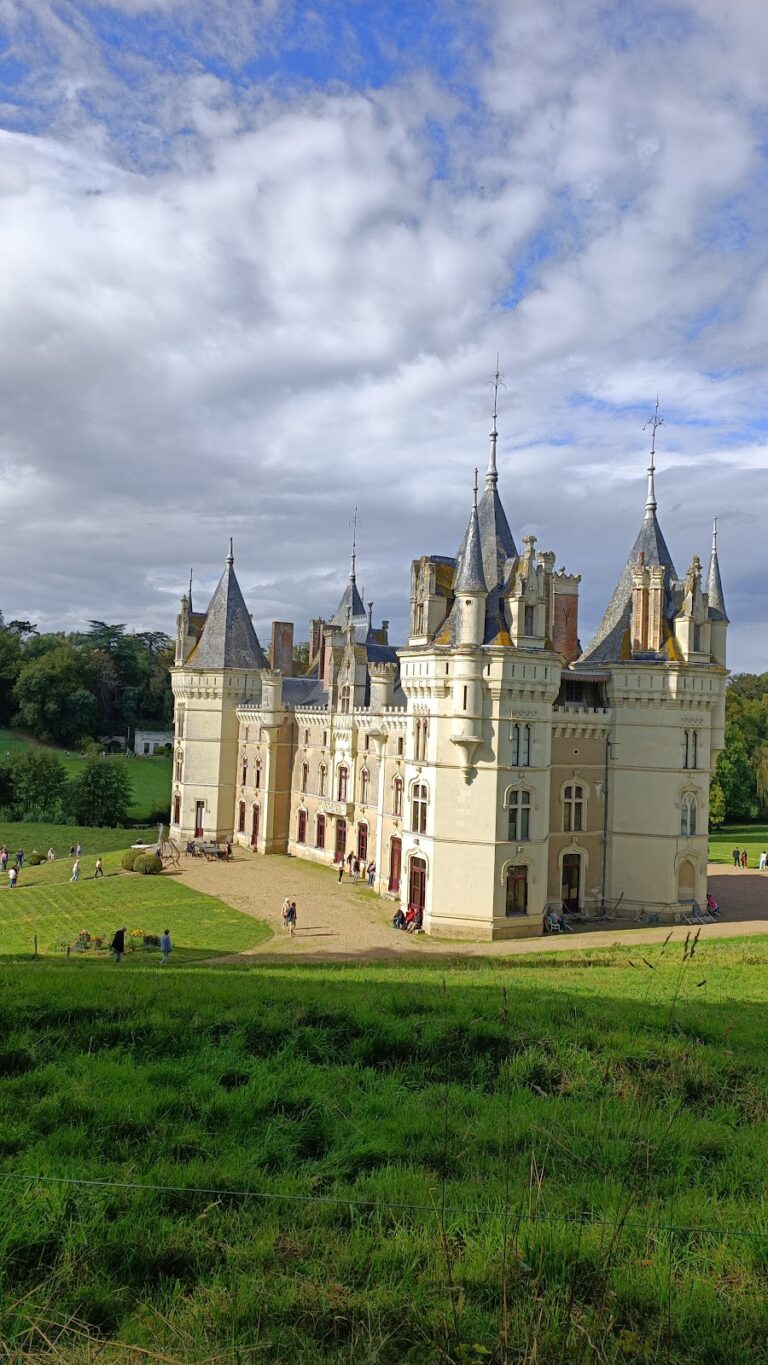 Château de Chanzeaux: A Historic Residence in France